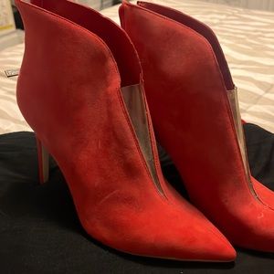 Jessica Simpson suede size 11 zip up boots